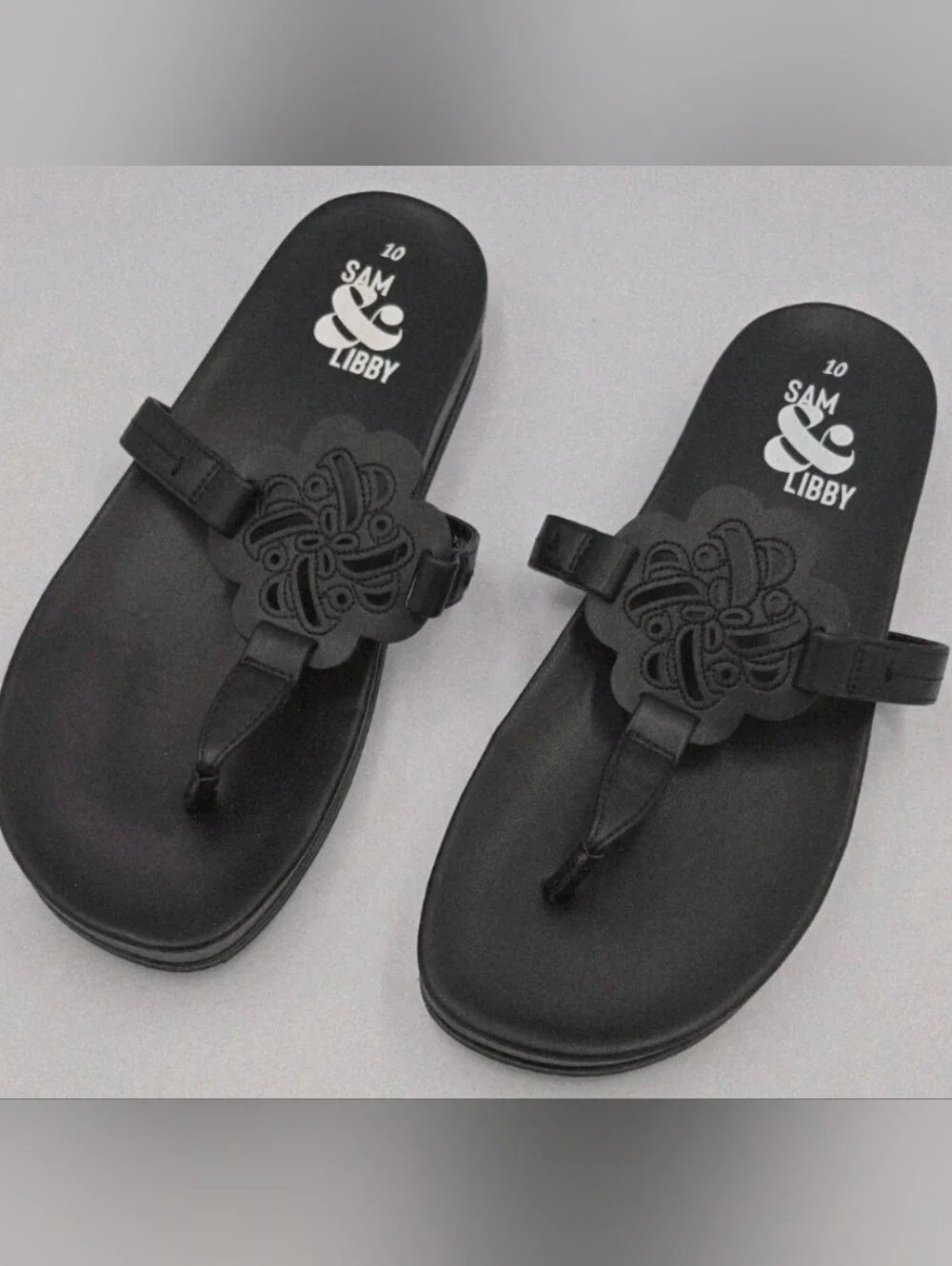 Sam & Libby Black Women's Floral Cutout Thong Sandals